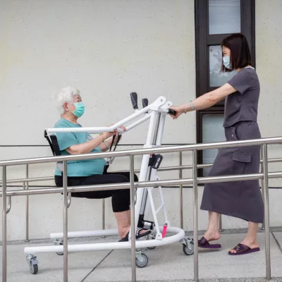 Mobile Patient Lifts Japan supplier